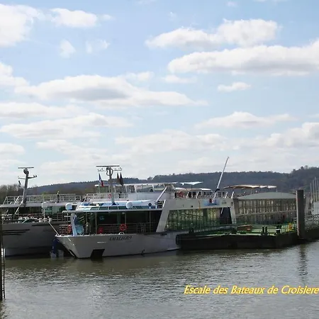 Апартаменты Les Hellebores *